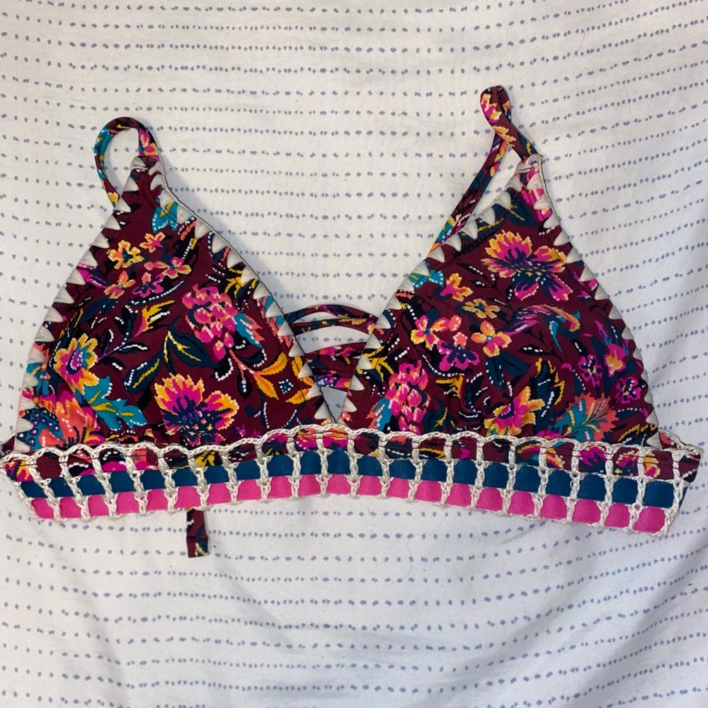 Xhilaration bikini top
